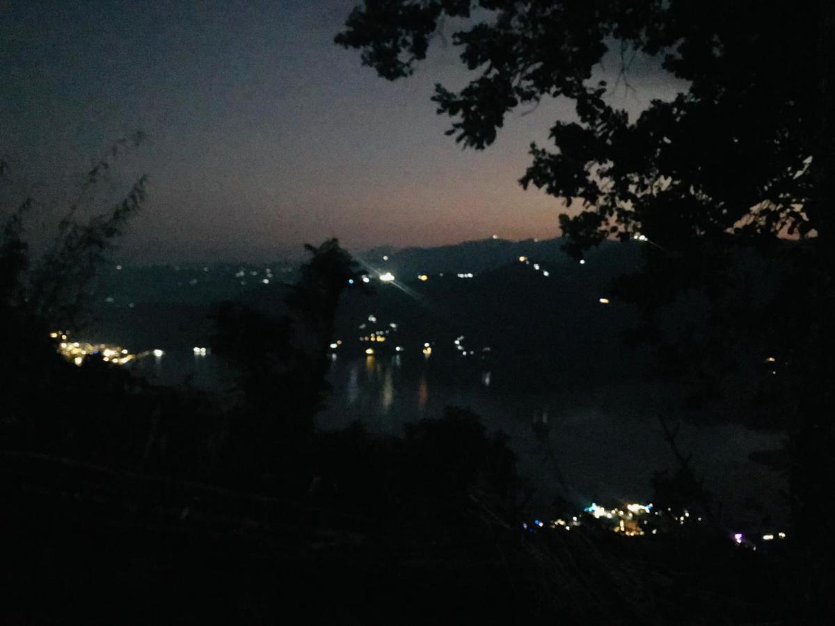 Hom'S Homestay & Farmstay Sarangkot Pokhara Eksteriør bilde