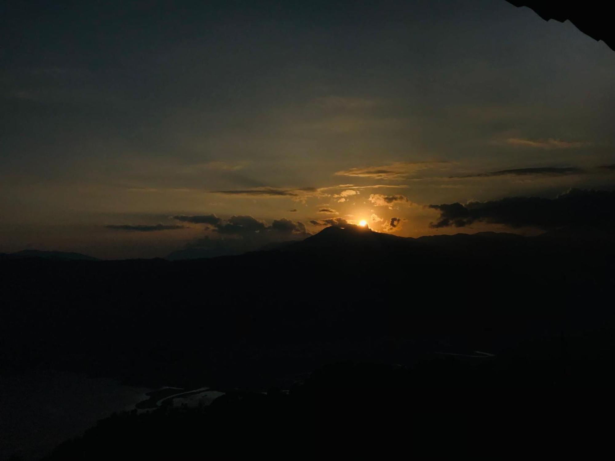 Hom'S Homestay & Farmstay Sarangkot Pokhara Eksteriør bilde